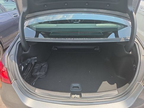 Used 2025 Mercedes-Benz C 300 Sedan image 9