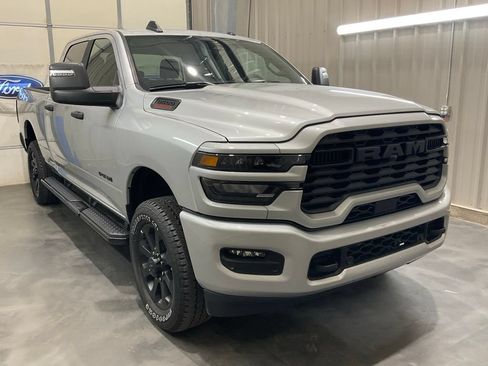 Used 2026 RAM 2500 Big Horn AWD/4WD image 2