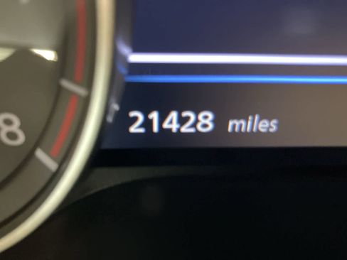 Used 2025 Nissan Sentra SV image 28