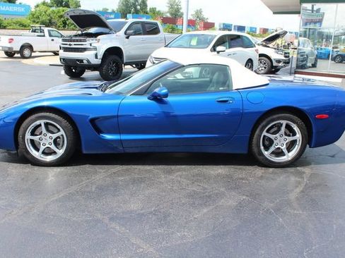 Used 2002 Chevrolet Corvette Convertible w/ Preferred Equipment Group2 RWD image 18