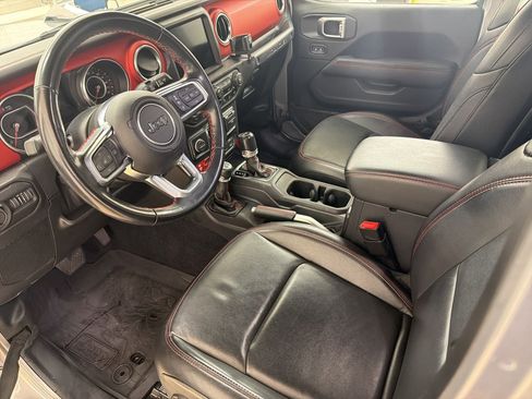 Used 2020 Jeep Wrangler Unlimited Rubicon AWD/4WD image 4