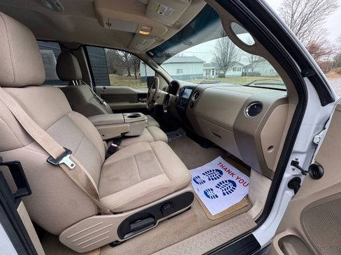 Used 2005 Ford F150 XLT image 13
