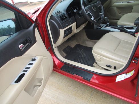Used 2010 Mercury Milan Premier AWD/4WD image 26