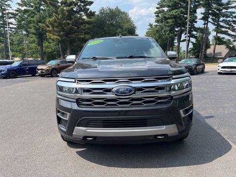 Used 2022 Ford Expedition Max Platinum image 2