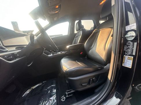 Used 2024 Kia Sportage EX FWD image 22