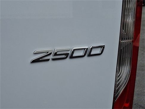 Used 2025 Mercedes-Benz Sprinter 2500 image 23