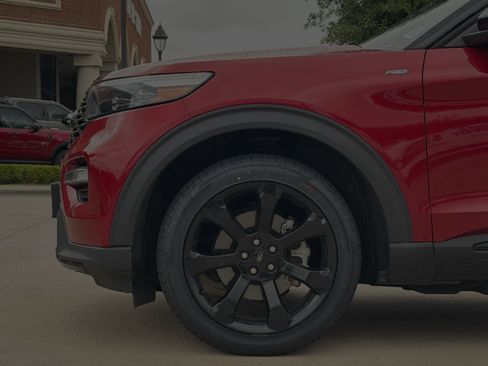 Certified 2023 Ford Explorer ST-Line w/ Class IV Trailer Tow Package RWD image 10
