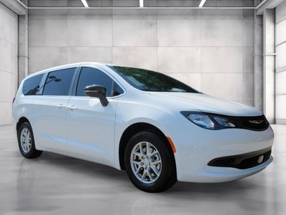 New 2027 Chrysler Pacifica LX