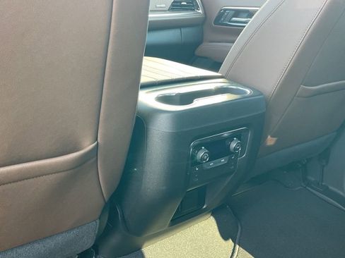 Used 2025 Chevrolet Tahoe High Country w/ LPO, Illumination Package image 25