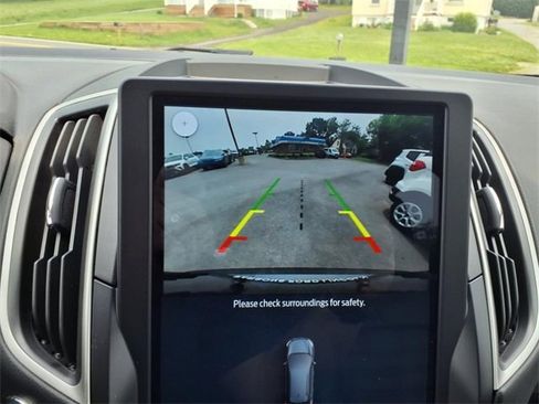 Used 2022 Ford Edge SEL w/ Sport Appearance Package image 28