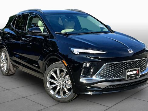 Used 2024 Buick Encore GX Avenir w/ Avenir Technology Package FWD image 3