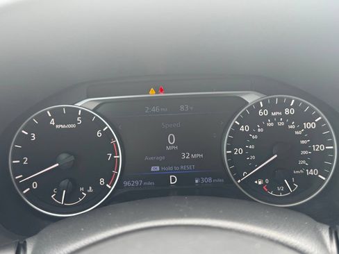 Used 2020 Nissan Altima 2.5 SR FWD image 11