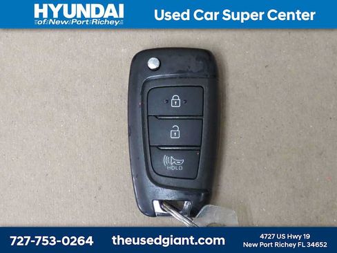 Used 2023 Hyundai Santa Fe SE FWD image 29