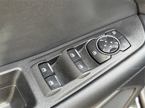 Used 2024 Ford Edge SE w/ Black Appearance Package image 20