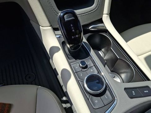 Certified 2024 Cadillac XT6 Premium Luxury w/ LPO, Floor Liner Package AWD/4WD image 13
