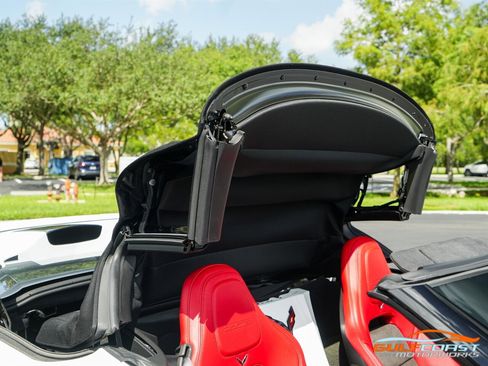 Used 2016 Chevrolet Corvette Z06 w/ 3LZ Preferred Equipment Group image 67