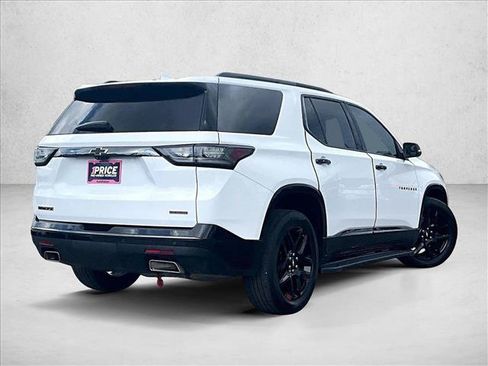 Used 2021 Chevrolet Traverse Premier w/ Redline Edition FWD image 2