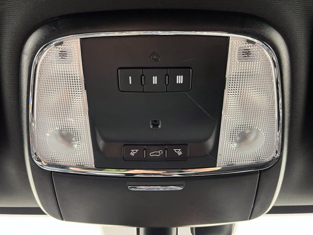 Used 2018 Jeep Grand Cherokee Laredo AWD/4WD image 18