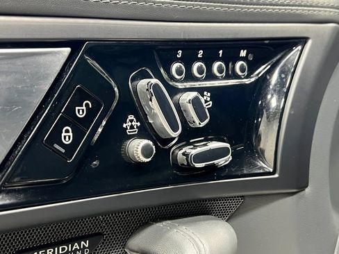 Used 2014 Jaguar F-TYPE S RWD image 16