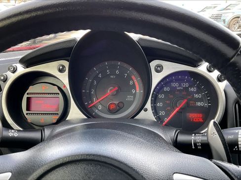 Used 2019 Nissan 370Z Touring Sport image 22