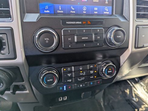 Used 2020 Ford F150 Lariat AWD/4WD image 21