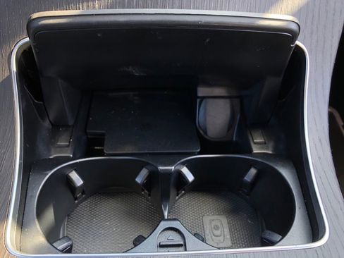 Used 2022 Mercedes-Benz GLC 300 4MATIC w/ Premium Package Lite image 30