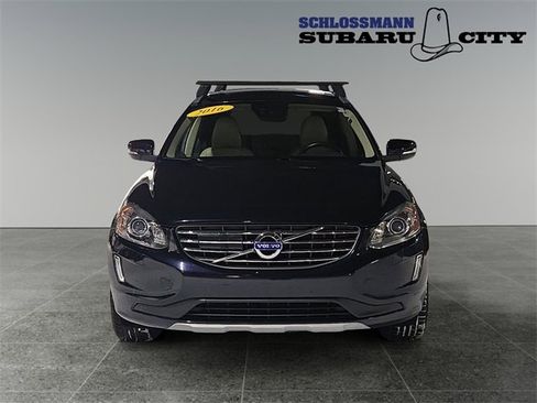 Used 2016 Volvo XC60 T6 Platinum image 12