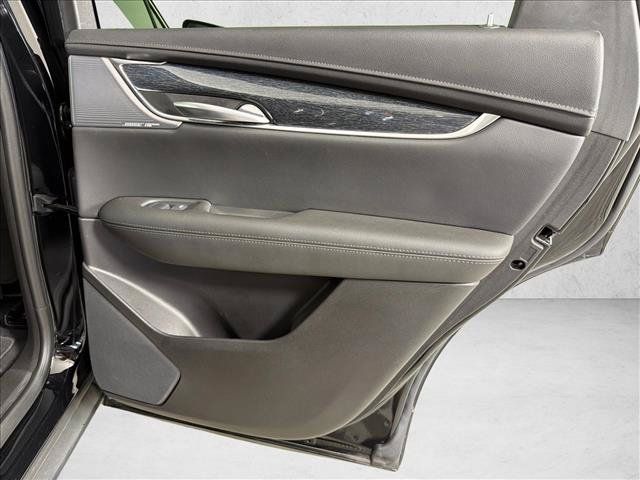 Used 2023 Cadillac XT5 Premium Luxury FWD image 18