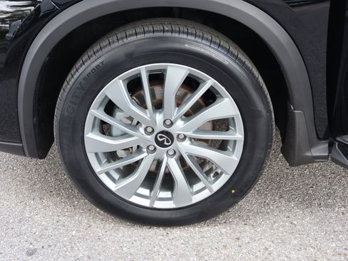 Certified 2023 INFINITI QX50 Luxe w/ Accent Package image 14