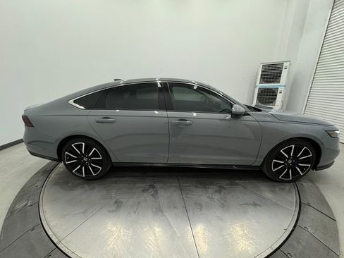 Used 2025 Honda Accord Touring image 14