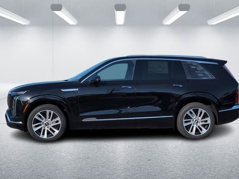 New 2026 Cadillac Vistiq Luxury image 2