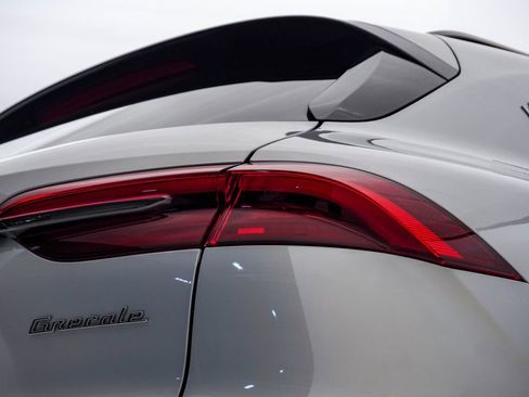 Used 2023 Maserati Grecale GT image 13