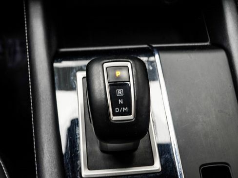 Used 2024 Mitsubishi Outlander SE image 19