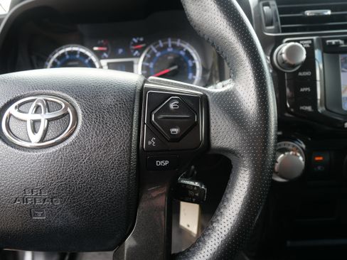 Used 2018 Toyota 4Runner TRD Off-Road image 13