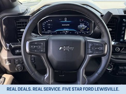 Used 2024 Chevrolet Silverado 2500 ZR2 w/ Technology Package image 11