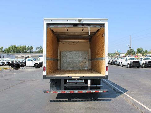 Used 2024 Ford E-350 and Econoline 350 Super Duty w/ Driver's Safety Package RWD image 10