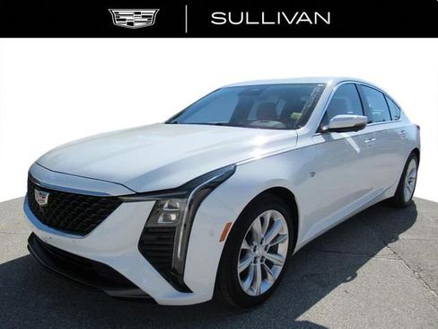 Used 2025 Cadillac CT5 Premium Luxury image 3