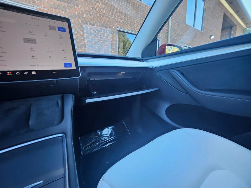 Used 2023 Tesla Model Y Long Range AWD/4WD image 57