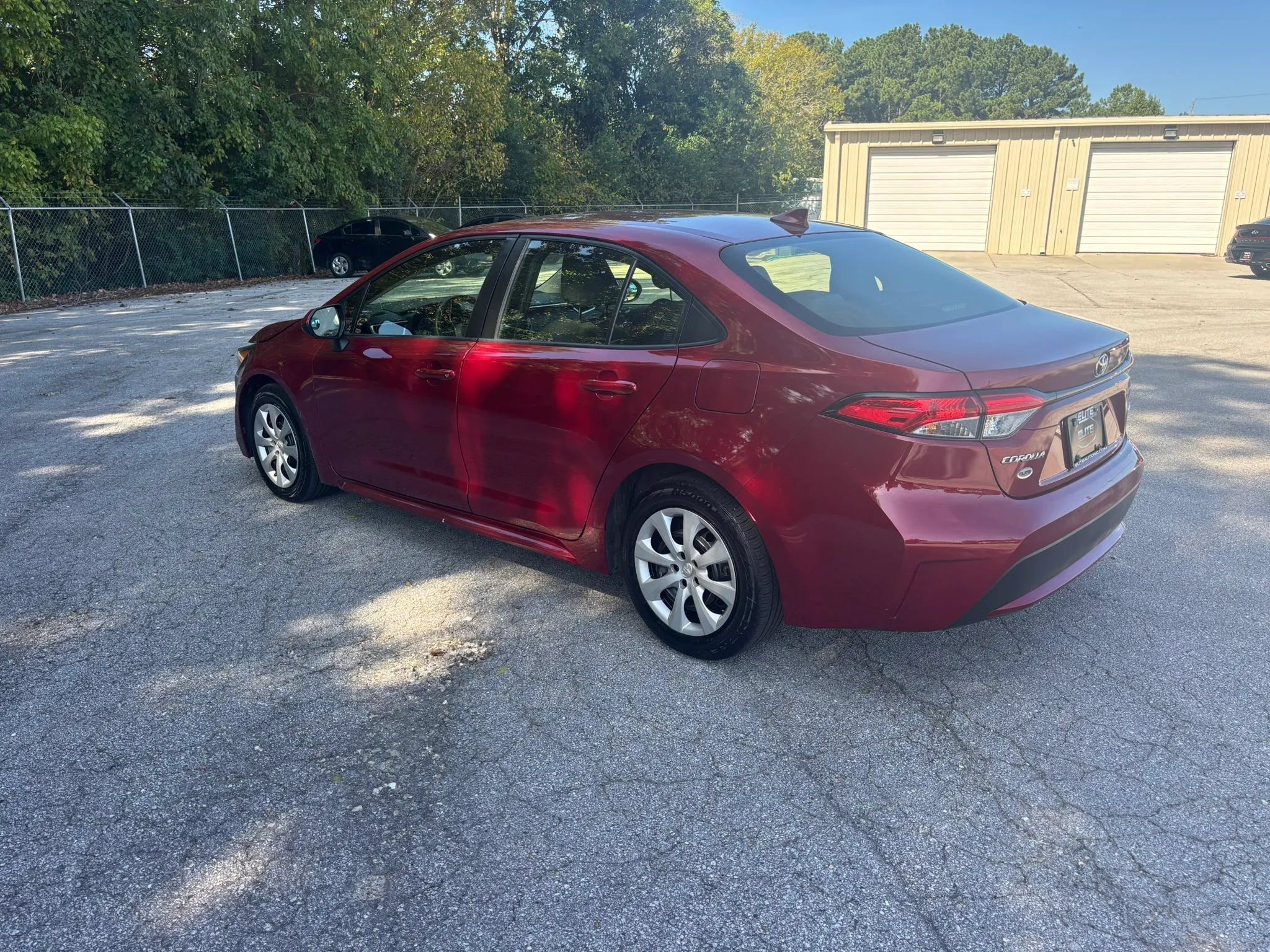 Used 2022 Toyota Corolla LE FWD image 7