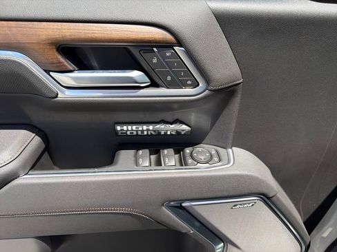 New 2026 Chevrolet Silverado 1500 High Country AWD/4WD image 31
