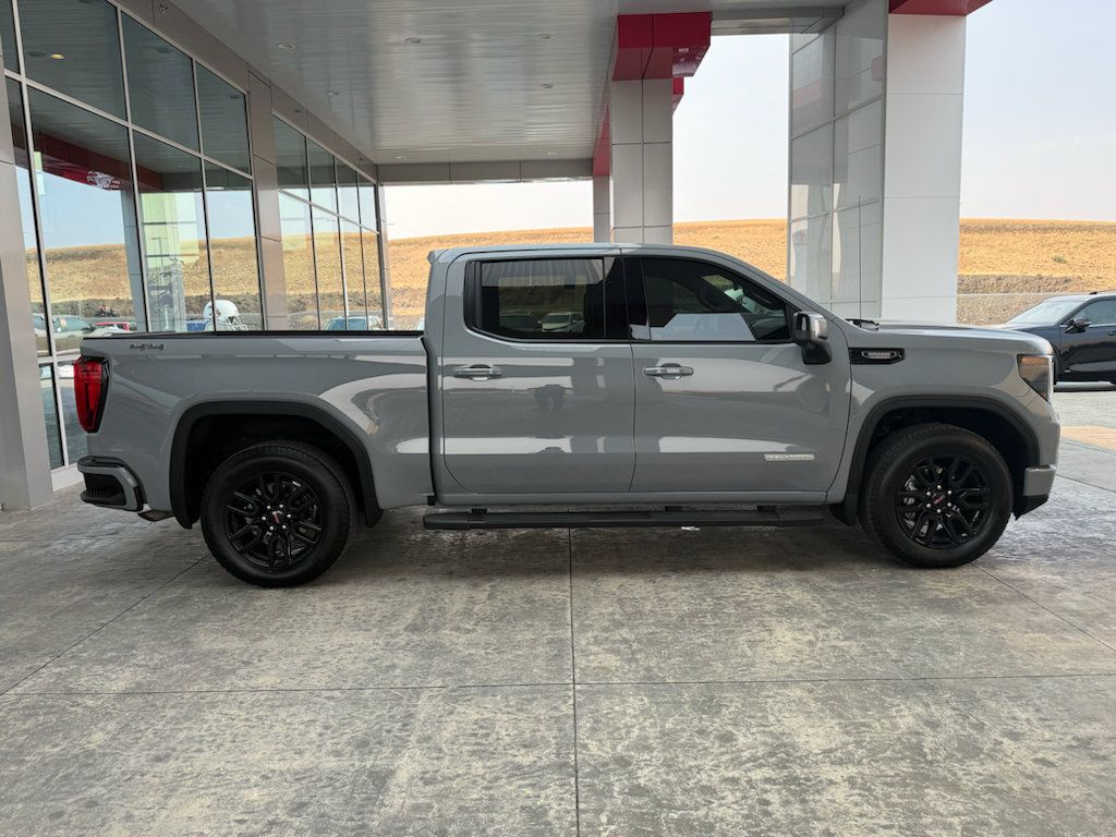 Used 2024 GMC Sierra 1500 Elevation w/ Elevation Premium Package AWD/4WD image 10