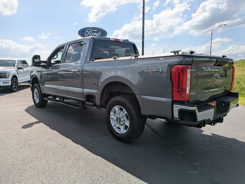 Used 2025 Ford F250 XLT AWD/4WD image 6