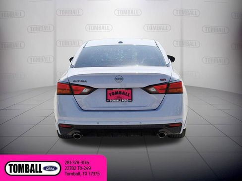 Used 2024 Nissan Altima 2.5 SR w/ SR Premium Package image 6