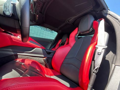 Used 2022 Chevrolet Corvette Stingray Preferred Cpe w/ Z51 Performance Package RWD image 12