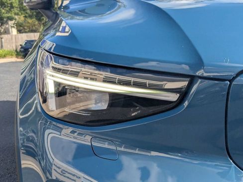 Certified 2023 Volvo XC40 Recharge Ultimate AWD/4WD image 10