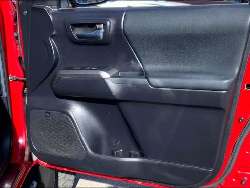 Used 2021 Toyota Tacoma TRD Sport w/ TRD Premium Sport Package image 21