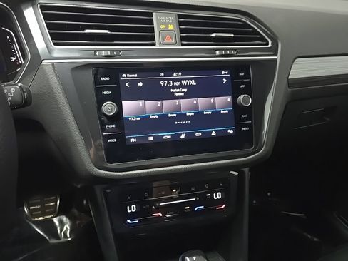 Used 2024 Volkswagen Tiguan SEL R-Line w/ MDO Package, Two-Row AWD/4WD image 27