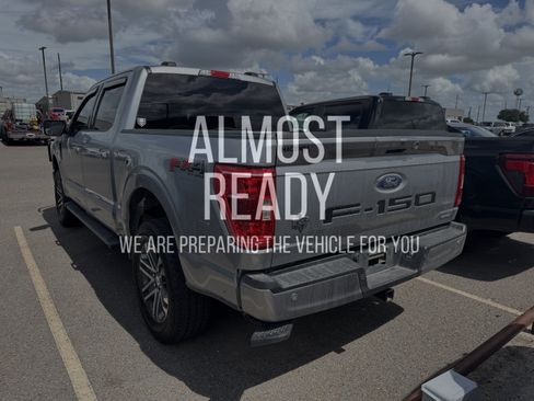 Used 2022 Ford F150 XLT w/ Equipment Group 302A High AWD/4WD image 3