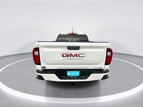 Used 2024 GMC Canyon AT4 w/ Technology Package image 7