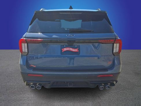 Used 2025 Ford Explorer ST image 5